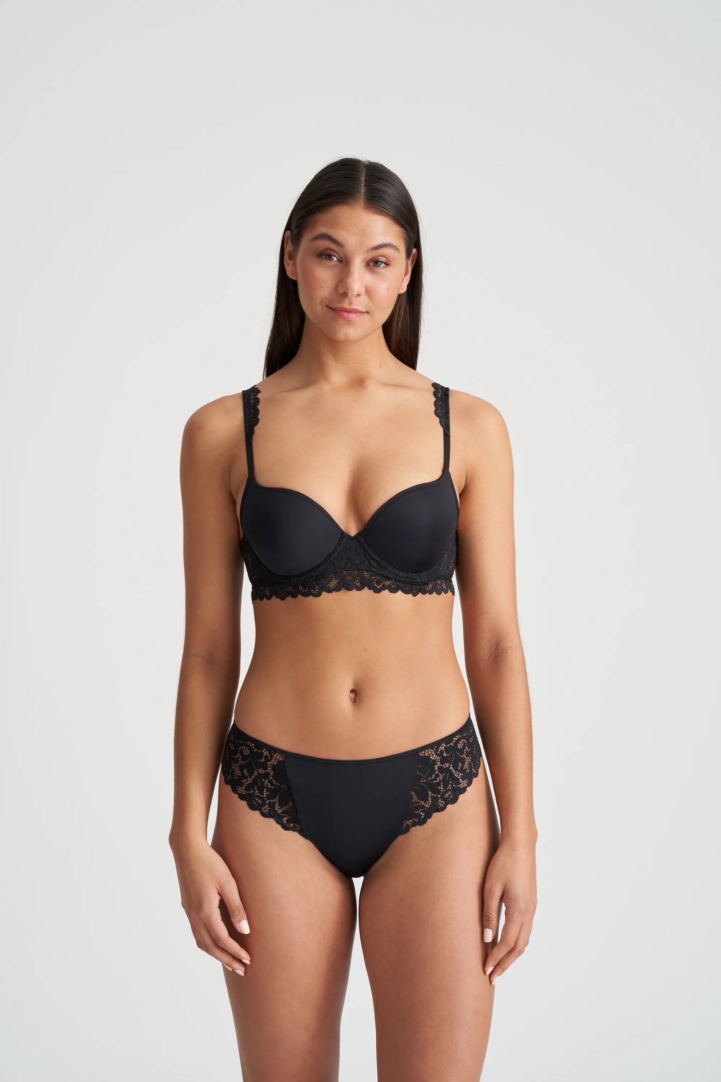 Elis Thong - Black